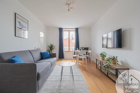 Communal lounge/ TV room, TV and multimedia, Living room, Seating area