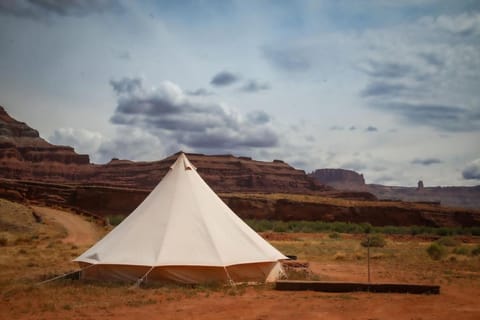 Glamping Queen Tent At Private Riverside Ranch Luxury tent in Moab