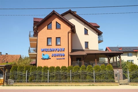 Property building, Day