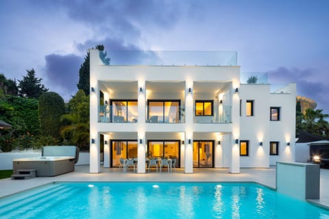 Property building, Pool view, Swimming pool