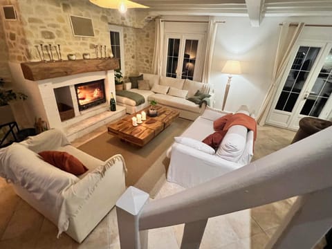 Communal lounge/ TV room, Living room