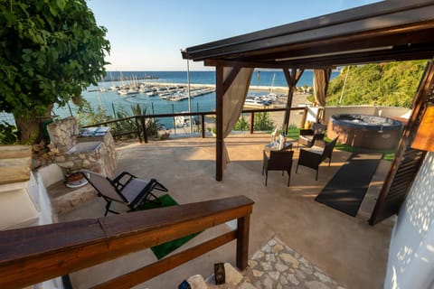 Patio, Natural landscape, View (from property/room), Balcony/Terrace, Sea view