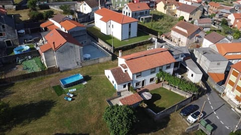 Property building, Bird's eye view, Location