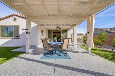 Covered Patio Family-Friendly Home in Casa Grande House in Casa Grande