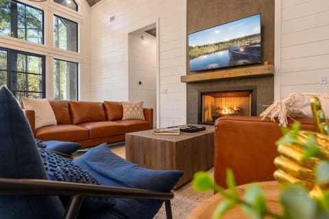 CABIN - Near BLACK MOUNTAIn Cabin in Broken Bow