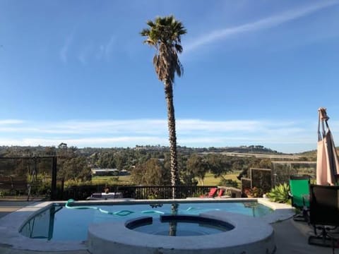 Hot Tub, Pool view, Swimming pool