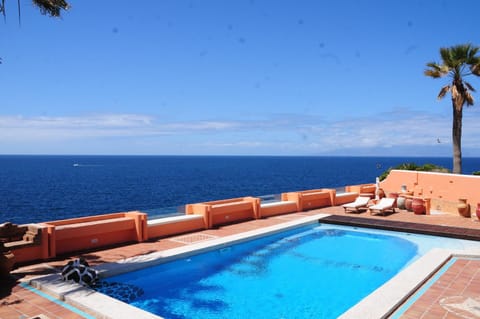 Sea view, Swimming pool