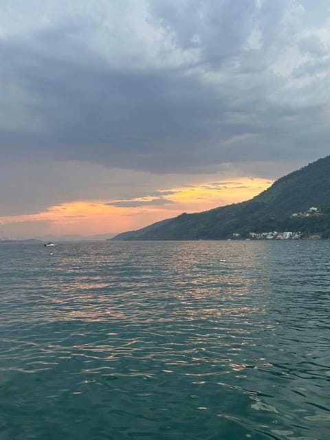 Suíte 4 Vila dos Pescadores Condomínio Portogalo Bed and Breakfast in Angra dos Reis