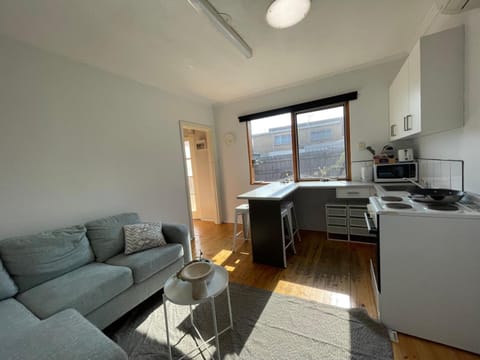 Kitchen or kitchenette, Living room, Seating area