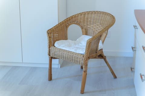 Living room, Photo of the whole room, Seating area, towels