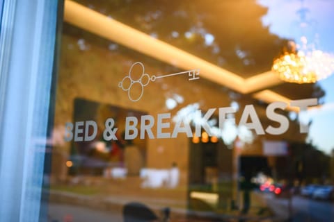 Property logo or sign, Logo/Certificate/Sign, Text overlay