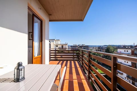 Panoramic Penthouse with Parking Space 2BDR by Hôtea Apartment in Florence