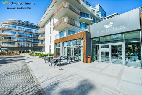Property building, Off site, Day, On site, Location