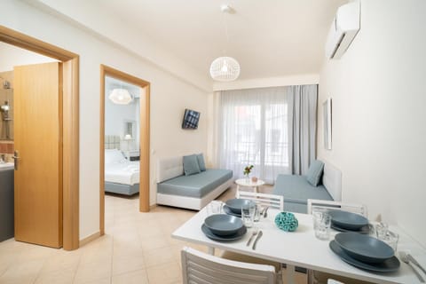 Living room, Photo of the whole room