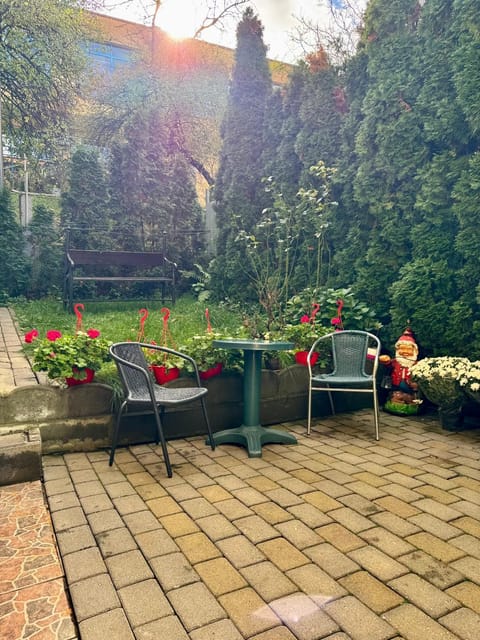 Garden, Balcony/Terrace