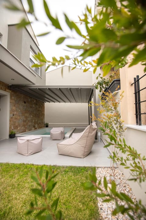 Day, Balcony/Terrace, Garden view, Swimming pool