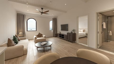 Communal lounge/ TV room, TV and multimedia, Living room