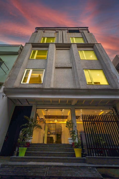 Property building, View (from property/room)