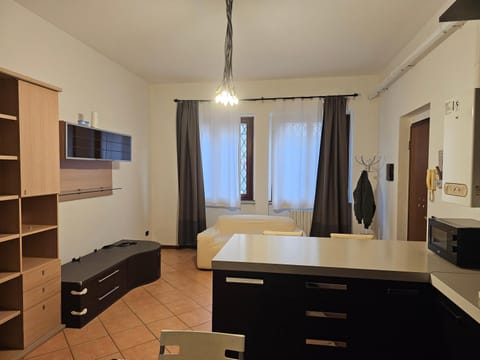 TV and multimedia, Kitchen or kitchenette, microwave, air conditioner
