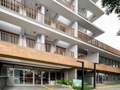 Property building, Facade/entrance