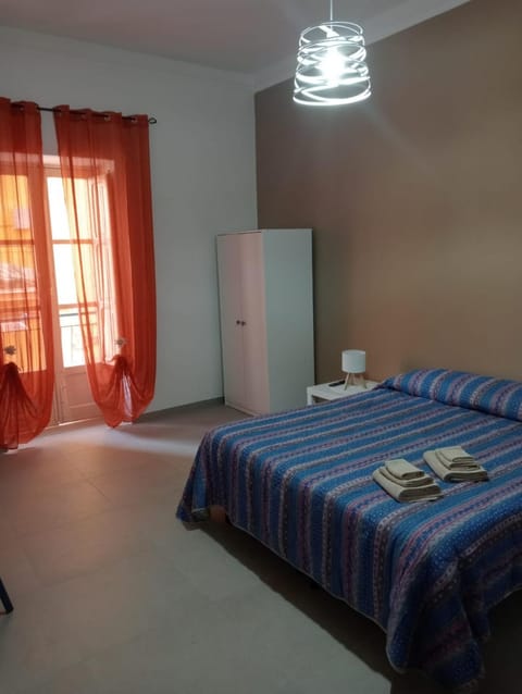 Bedroom, wardrobe