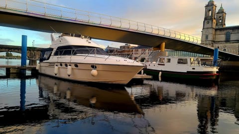 Day, Natural landscape, Lake view, River view