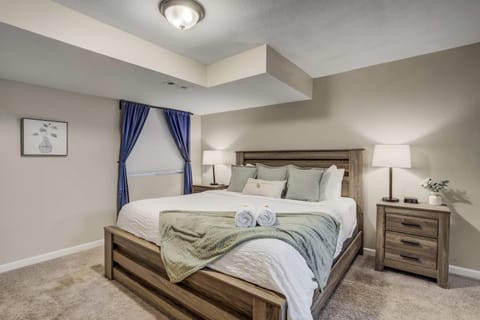 Sky Mountain Retreat Hot Tub & Fire Pit with Views House in Cascade-Chipita Park