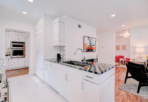 5BR Home 3 min to OU & Norman Music Fest #Cha House in Norman