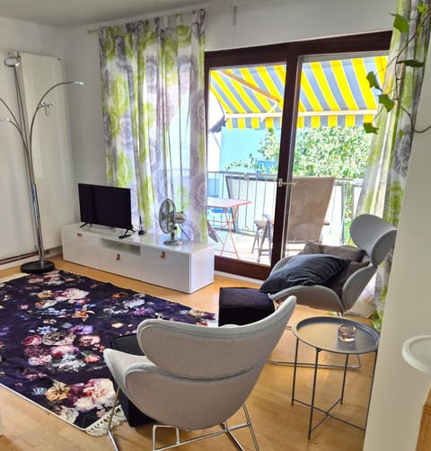 TV and multimedia, Balcony/Terrace, Balcony/Terrace, Living room