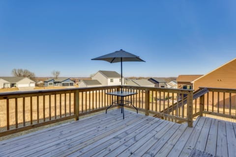 13 Mi to University of Wisconsin Suburban Home House in Wisconsin