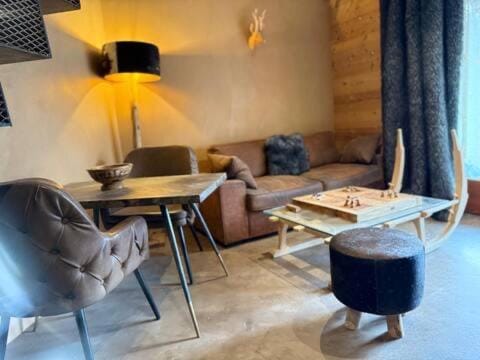 Micro-lodge, Lune Au Bois Apartment in Montriond