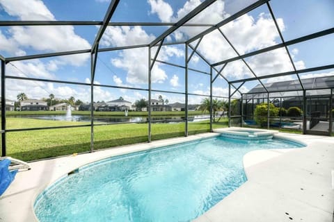 SUPER LUSH- FOAM BEDs w POOL & GAMEs House in Kissimmee