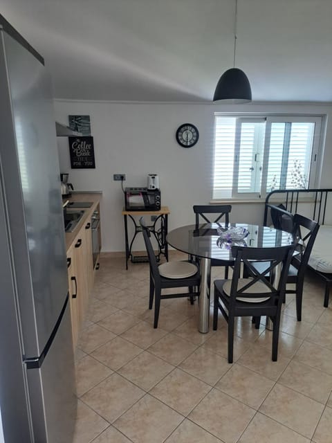 Kitchen or kitchenette, Dining area, microwave, oven, stove
