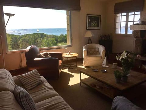 Charmante Maison Familiale avec Vue Mer à Port Navalo - 8 personnes - FR-1-639-137 House in Arzon