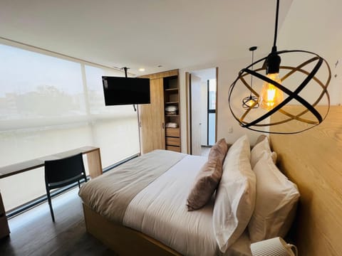 Communal lounge/ TV room, Bed, TV and multimedia, Bedroom
