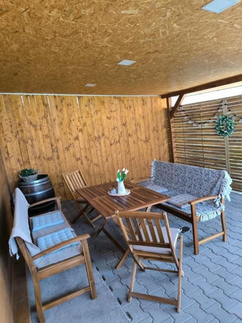 Balcony/Terrace, Seating area