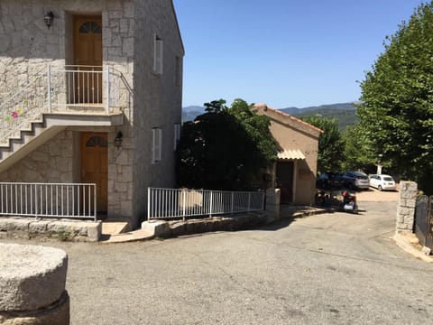 U Paesu Apartment in Zonza