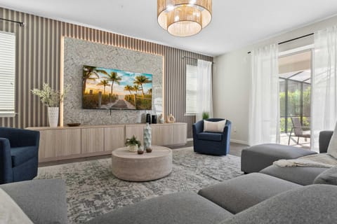 SUPER BOHO 90 - 10BDR - LOFT POOL AMENITIEs House in Four Corners