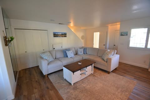 Bearadise At North Shore Winter Special House in Bass Lake