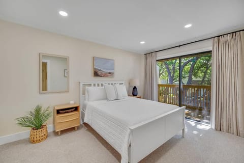 Amelia Island Newly Renovated Beachside Townhome House in Fernandina Beach