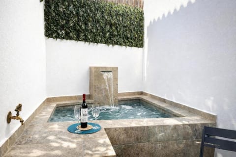 Patio, Swimming pool