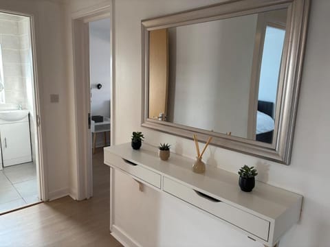 Heart of Reading hideaway Apartment in Reading