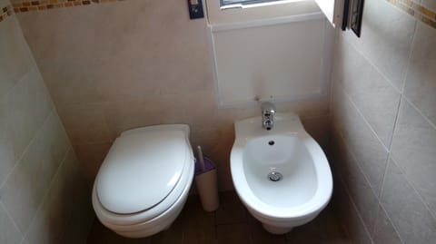 Toilet, Bathroom, bidet