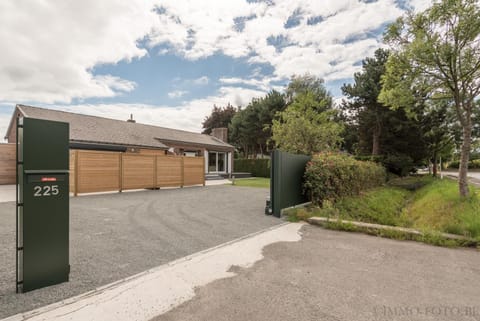 Holiday home Zelenachten House in Flanders