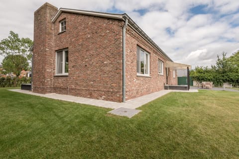 Holiday home Zelenachten House in Flanders