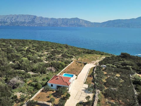 Property building, Day, Natural landscape, Bird's eye view, View (from property/room), Mountain view, Pool view, Sea view, Swimming pool