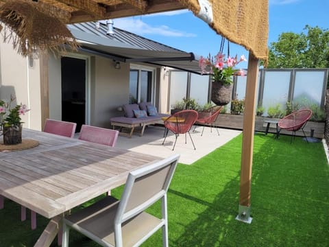 Patio, Balcony/Terrace