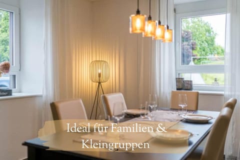 Dining area, Food, kitchen
