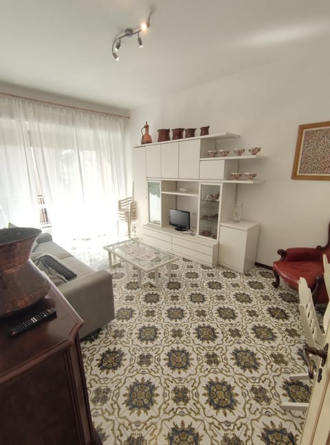 TV and multimedia, Seating area