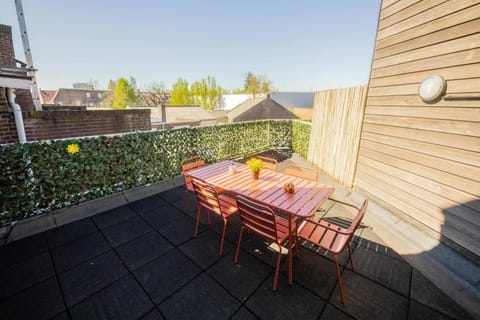 Supreme 75m2 Two-Bedroom Apartment - VW142 Apartment in Eindhoven